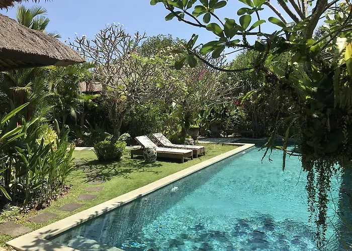 Bali Aja Villa *